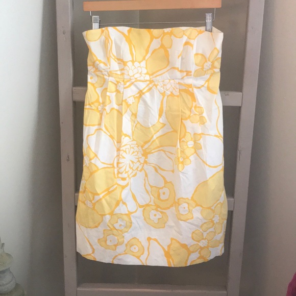 Michael Kors Dresses & Skirts - Michael Kors yellow dress